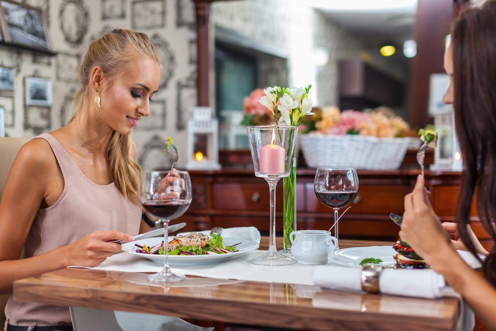 Hotel Beskid Újszandec Kültér fotó