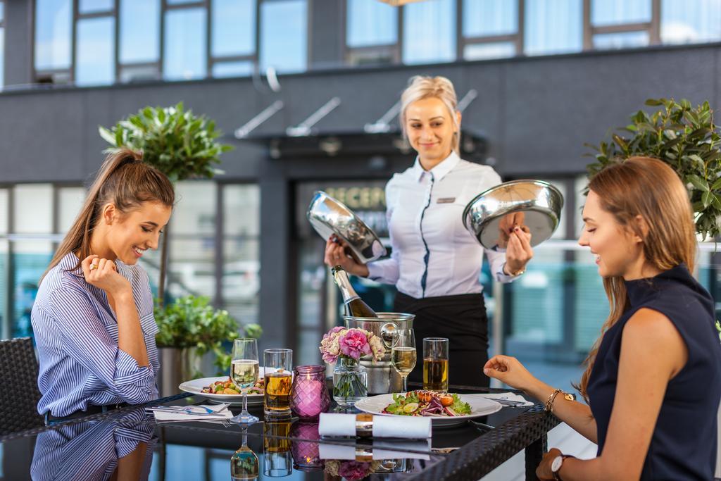 Hotel Beskid Újszandec Kültér fotó