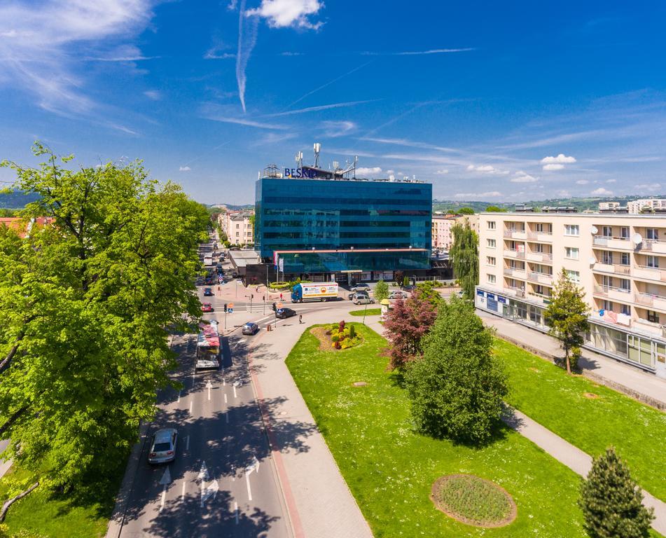 Hotel Beskid Újszandec Kültér fotó